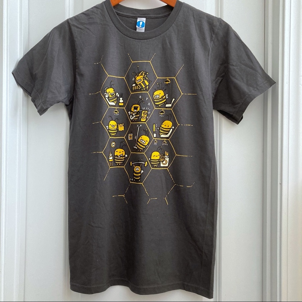 SALE NWOT Shirt Woot Busy Bee